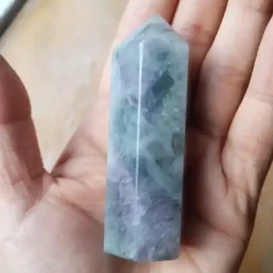 Obelisco de Fluorita arcoíris cristales