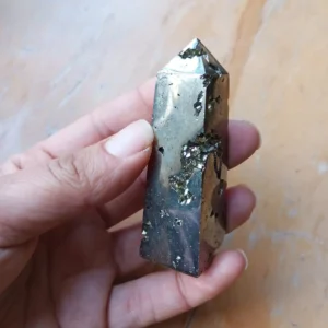 Pirita Natural pieza única Obelisco